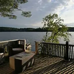 Antinkallio Lakeside Cape