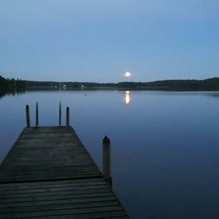 Antinkallio Lakeside Cape