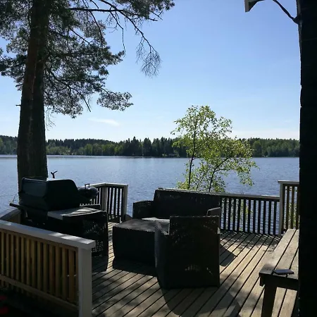 Antinkallio Lakeside Cape Λάχτι